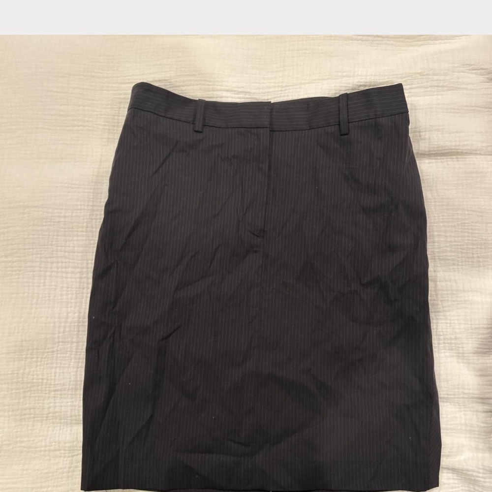 LOFT new with tag Black Pinstripe Pencil Skirt